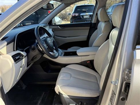Used 2022 Hyundai Palisade SEL w/ Premium Package image 9
