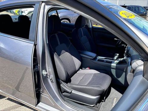 Certified 2024 Nissan Sentra SV FWD image 11