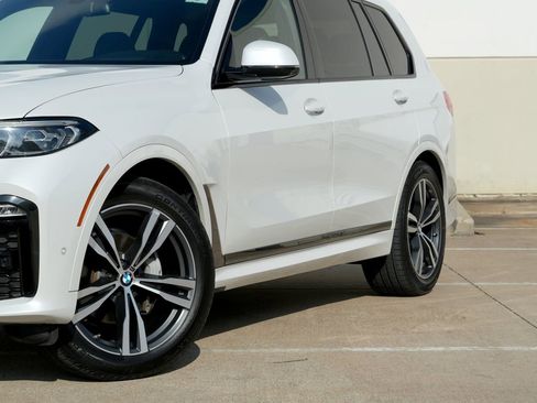 Used 2019 BMW X7 xDrive40i w/ Premium Package AWD/4WD image 24