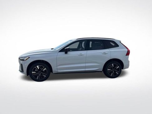 New 2026 Volvo XC60 B5 Plus AWD/4WD image 4