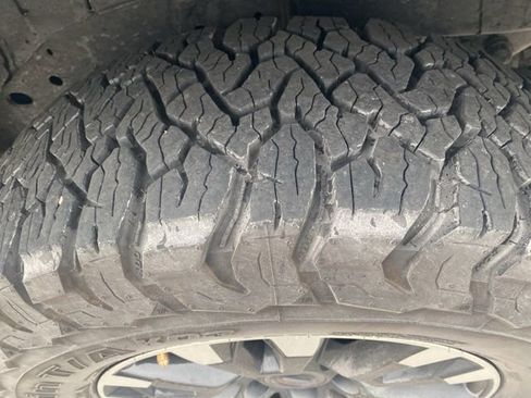 Used 2020 Nissan Titan PRO-4X w/ Pro-4x Convenience Package image 10