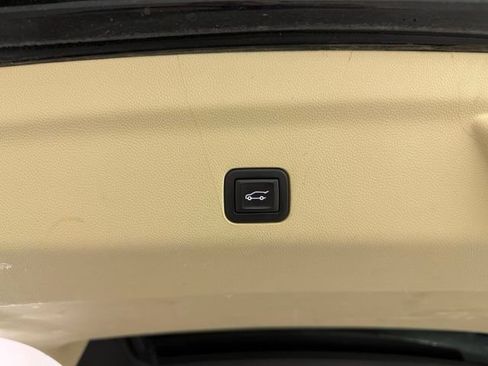 Certified 2024 Cadillac Escalade Premium Luxury w/ Performance Package AWD/4WD image 8