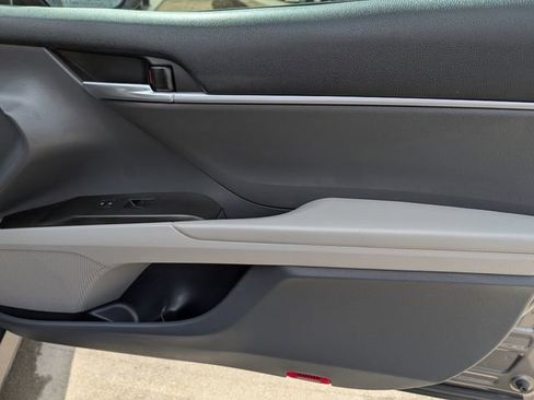 Used 2023 Toyota Camry LE FWD image 30