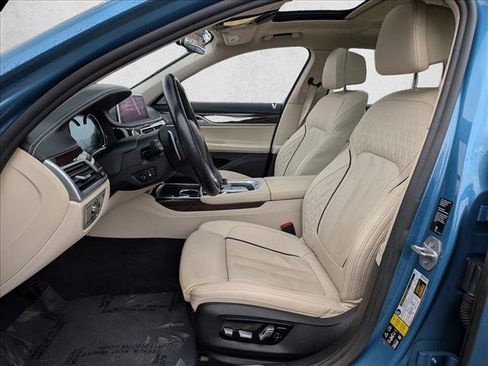 Used 2019 BMW 750i xDrive w/ Executive Package image 20