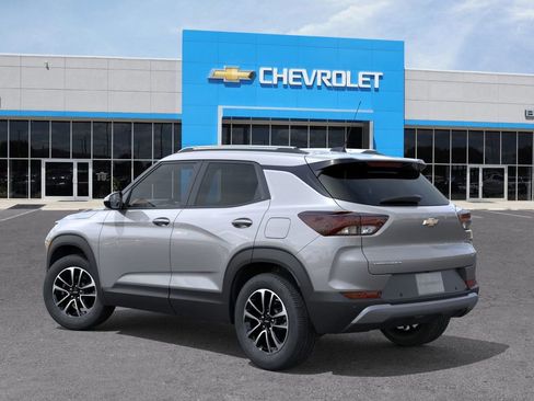 New 2026 Chevrolet TrailBlazer LT w/ Convenience Package FWD image 3