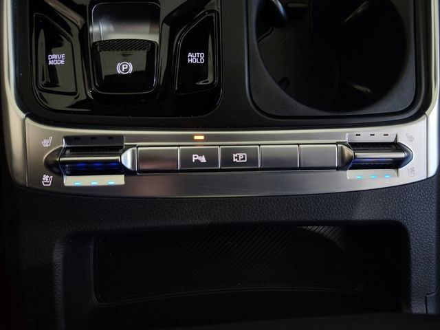 Certified 2026 Kia Carnival SX w/ SX Dark Edition Package FWD image 19