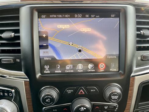 Used 2017 RAM 1500 Laramie w/ Convenience Group image 13