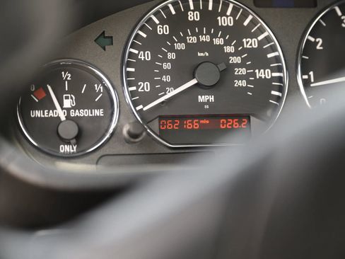 Used 2001 BMW Z3 3.0i image 42