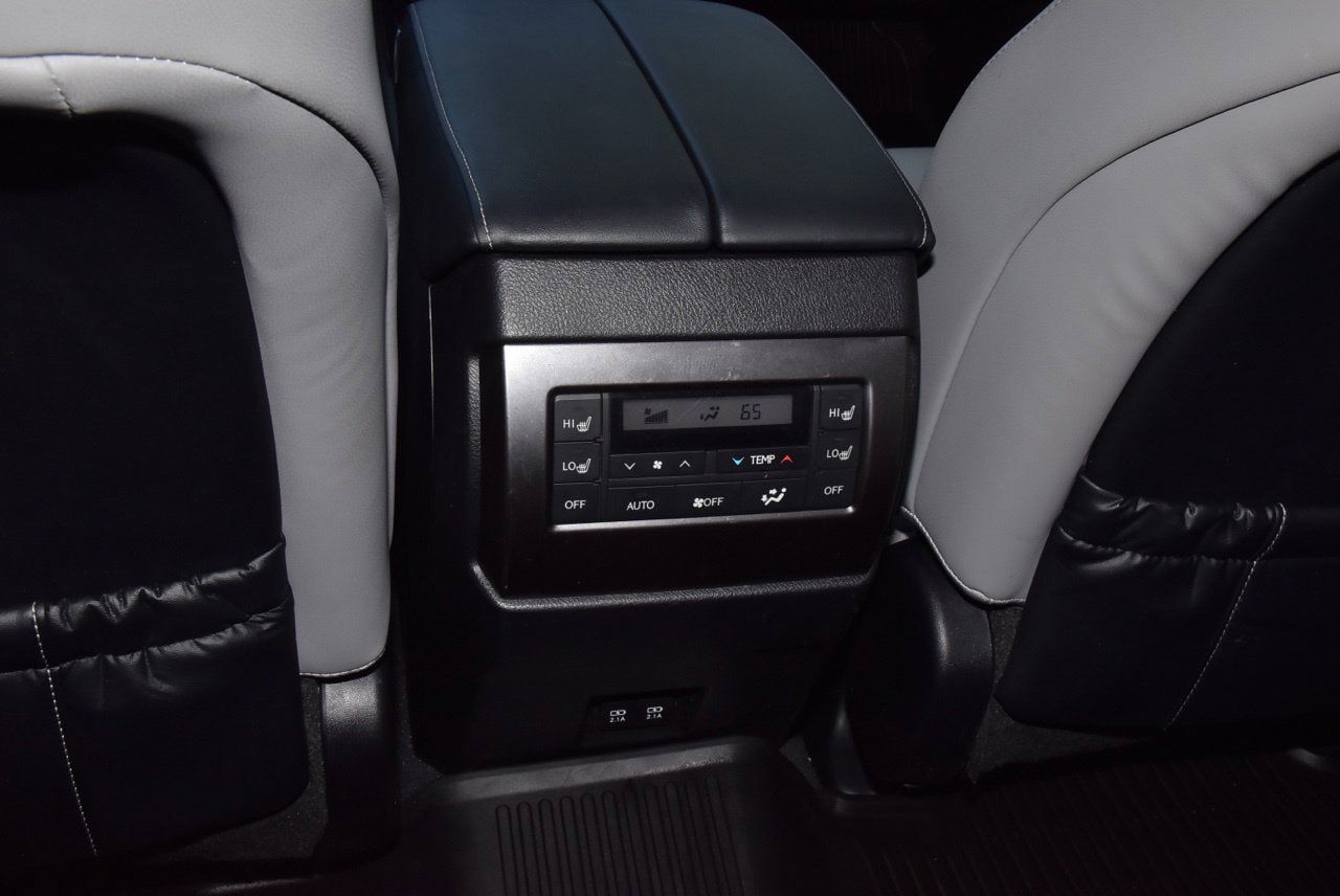 Used 2023 Lexus GX 460 w/ Black Line Special Edition AWD/4WD image 19