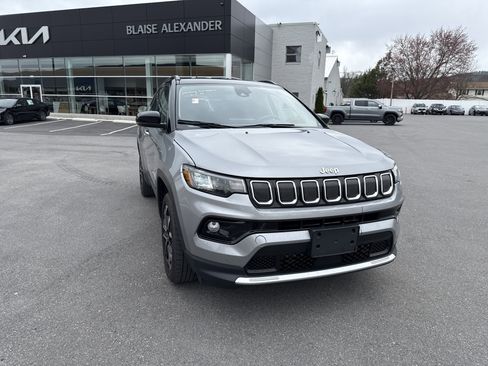 Used 2022 Jeep Compass Limited AWD/4WD image 1