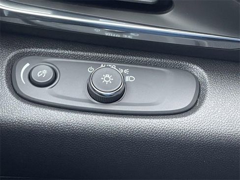 Used 2024 Buick Envista Preferred w/ Convenience I Package image 23