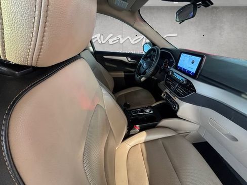 Used 2020 Ford Escape SEL FWD image 30