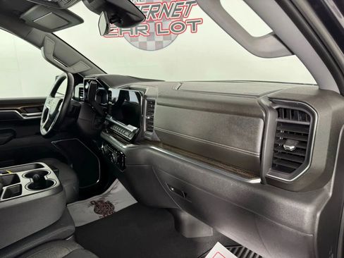 Used 2023 Chevrolet Silverado 1500 LT image 12