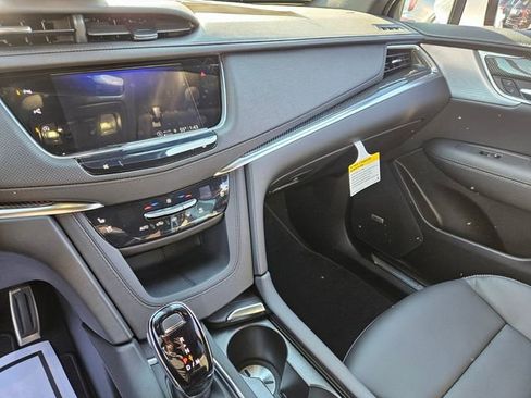 New 2026 Cadillac XT5 Sportv w/ LPO, Onyx Lite Package image 21