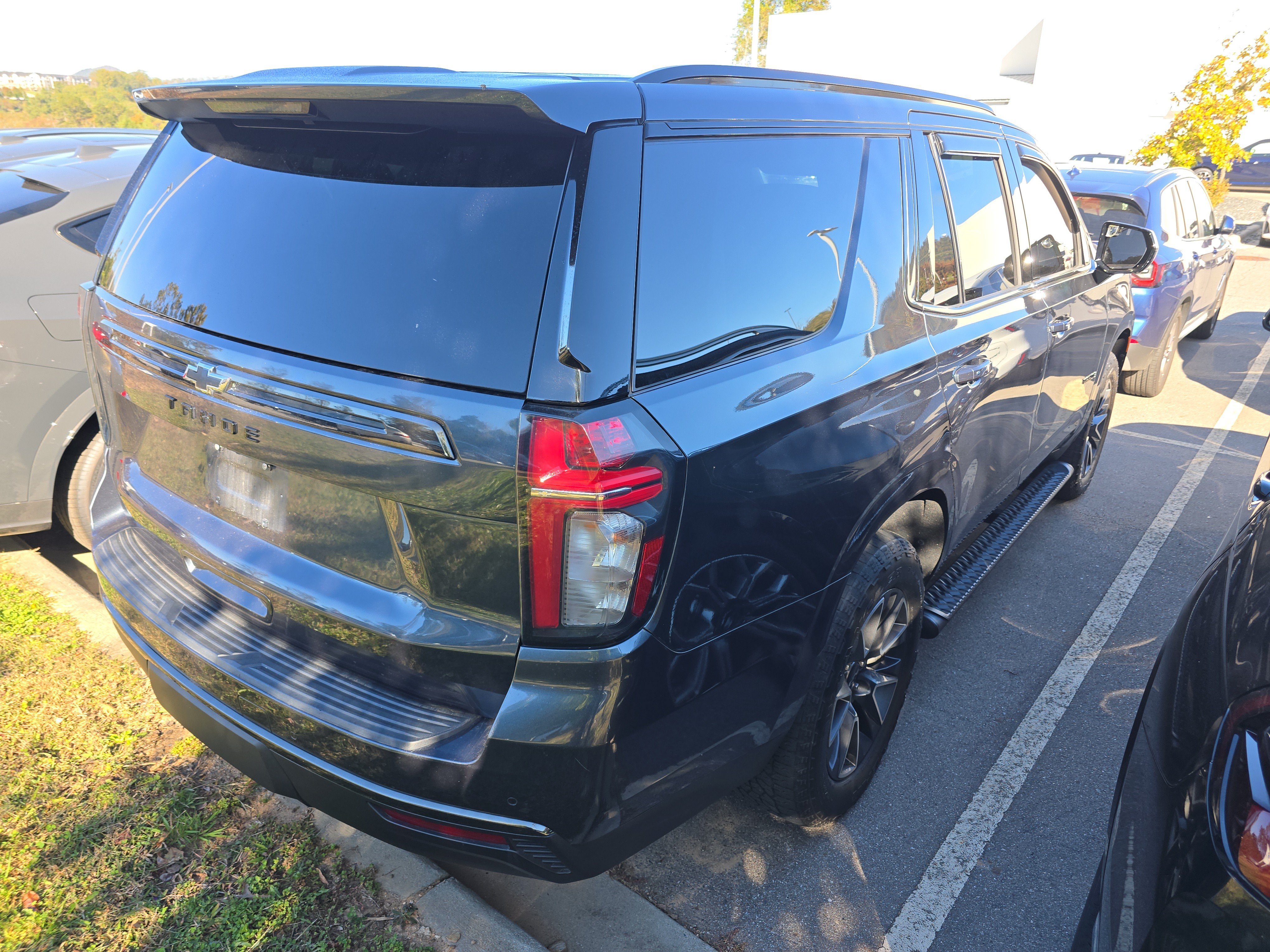 Used 2021 Chevrolet Tahoe Z71 AWD/4WD image 2
