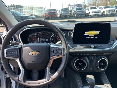 Used 2025 Chevrolet Blazer LT w/ Midnight/Sport Edition image 14