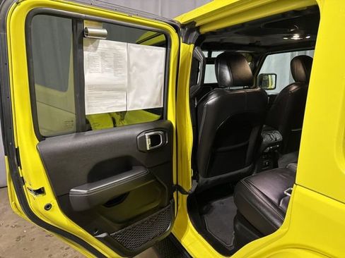 Used 2023 Jeep Wrangler Unlimited Sahara w/ Cold Weather Group image 21