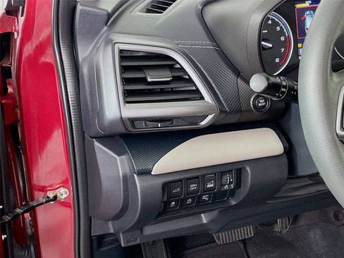 Used 2023 Subaru Forester Limited image 15