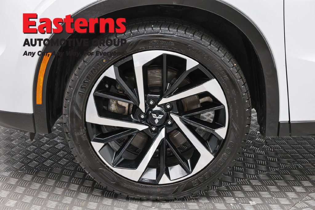 Used 2024 Mitsubishi Outlander SE FWD image 32