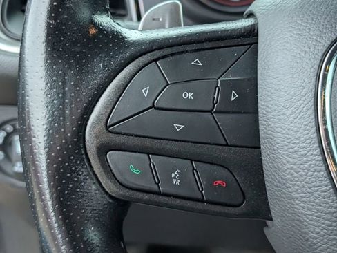 Used 2020 Dodge Challenger R/T RWD image 21