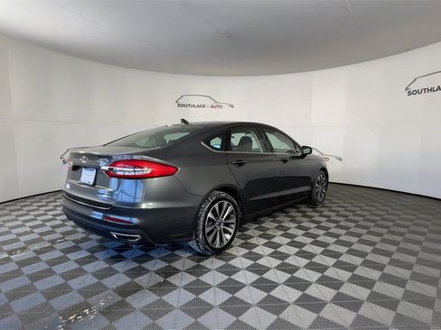 Used 2020 Ford Fusion SE image 8