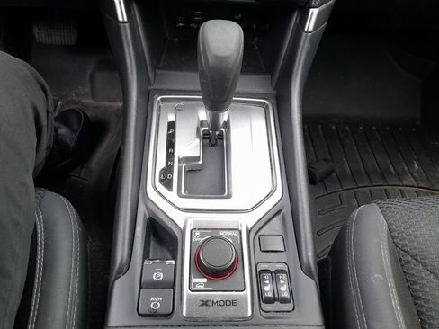 Used 2023 Subaru Forester Premium AWD/4WD image 26