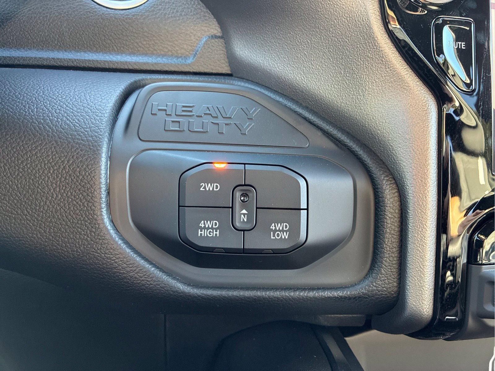 Certified 2026 RAM 2500 Big Horn AWD/4WD image 25
