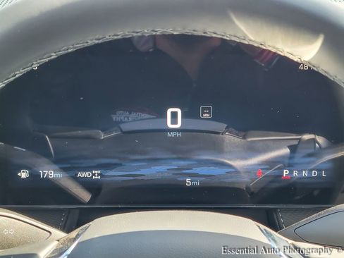 New 2026 Chevrolet Equinox LT w/ Convenience Package II AWD/4WD image 11