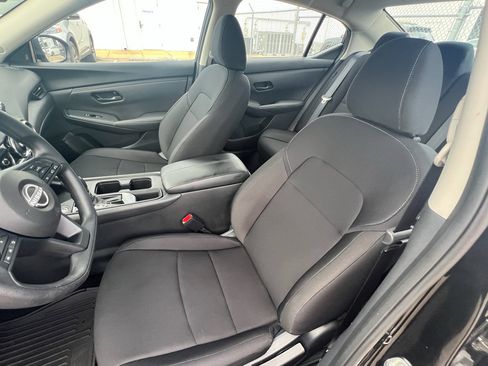 Used 2025 Nissan Sentra S FWD image 14