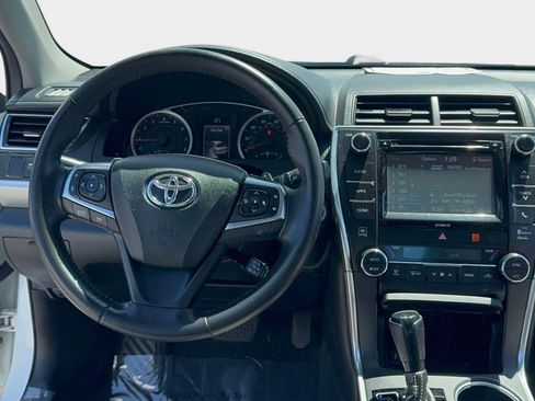 Used 2017 Toyota Camry XSE FWD image 12
