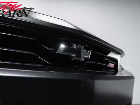 Used 2022 Chevrolet Camaro SS RWD image 9