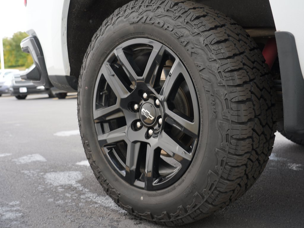 Certified 2024 Chevrolet Silverado 1500 LT Trail Boss w/ LT Trail Boss Premium Package AWD/4WD image 31