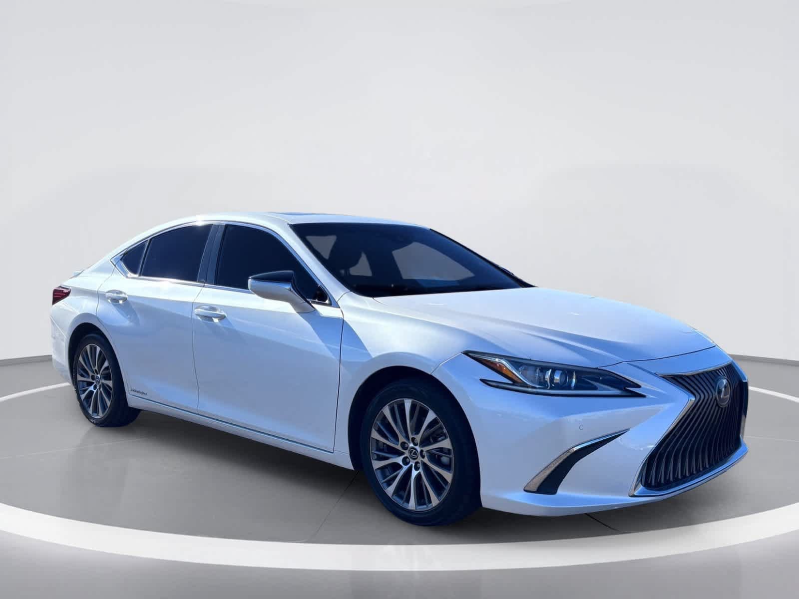 Used 2019 Lexus ES 300h w/ Premium Package FWD image 11