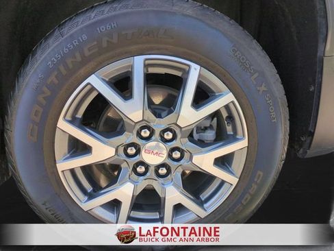 Certified 2023 GMC Acadia SLT w/ Preferred Package AWD/4WD image 34