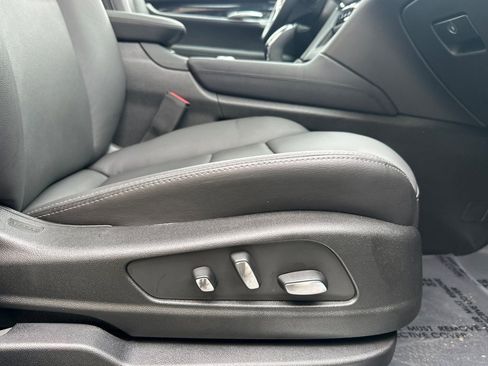 Used 2025 Cadillac XT5 Premium Luxury w/ Technology Package image 24