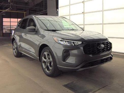 Certified 2023 Ford Escape ST-Line w/ Tech Pack #1 image 4