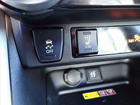 Used 2023 Toyota RAV4 XSE AWD/4WD image 23