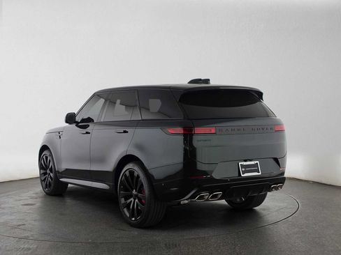 New 2026 Land Rover Range Rover Sport Dynamic SE AWD/4WD image 3
