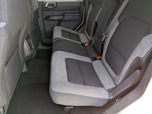 Used 2025 Ford Bronco Big Bend image 18