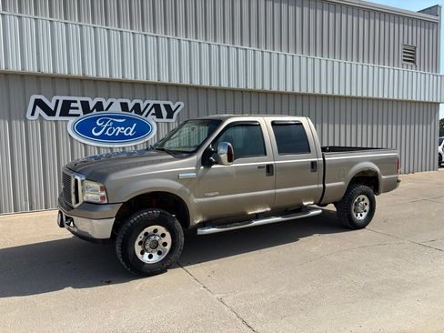 Used 2006 Ford F250 4x4 Crew Cab Super Duty image 1