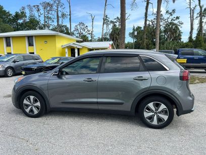 Used 2017 Kia Niro EX