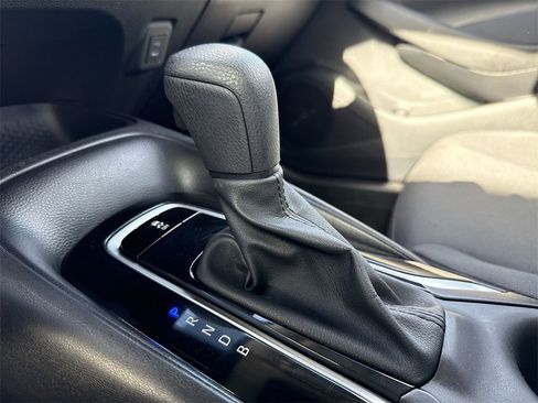 Used 2024 Toyota Corolla LE image 21