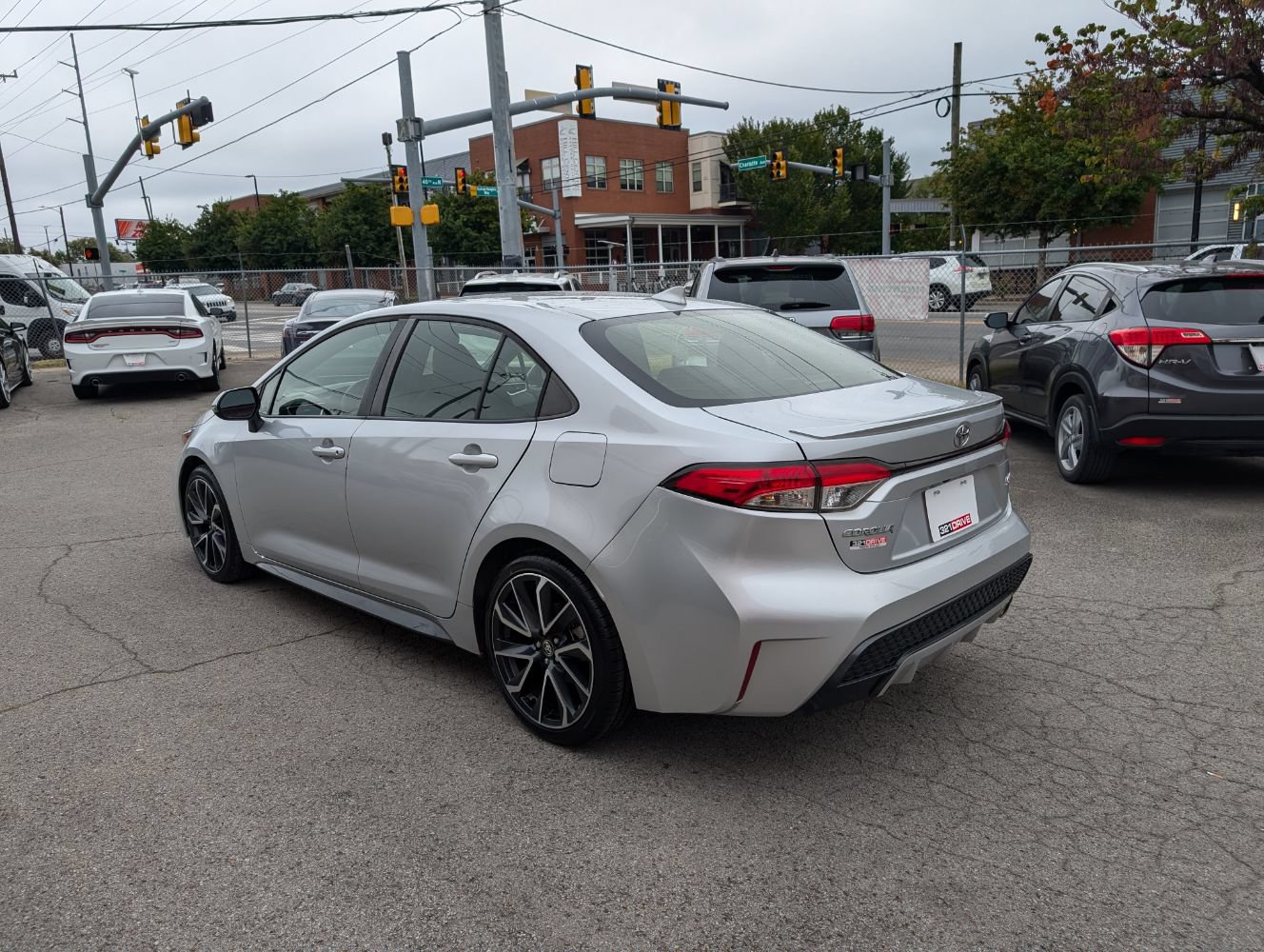 Used 2022 Toyota Corolla SE FWD image 8