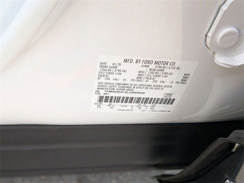 Used 2020 Ford Explorer Platinum w/ Premium Technology Package image 44