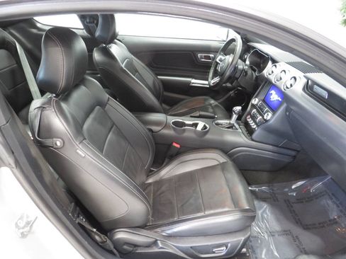 Used 2019 Ford Mustang Premium w/ Equipment Group 201A RWD image 10