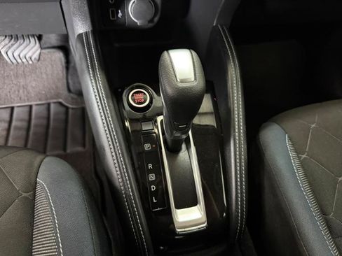 Used 2018 Nissan Kicks SV FWD image 17