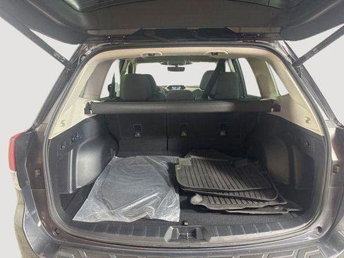 Certified 2022 Subaru Forester Premium image 6