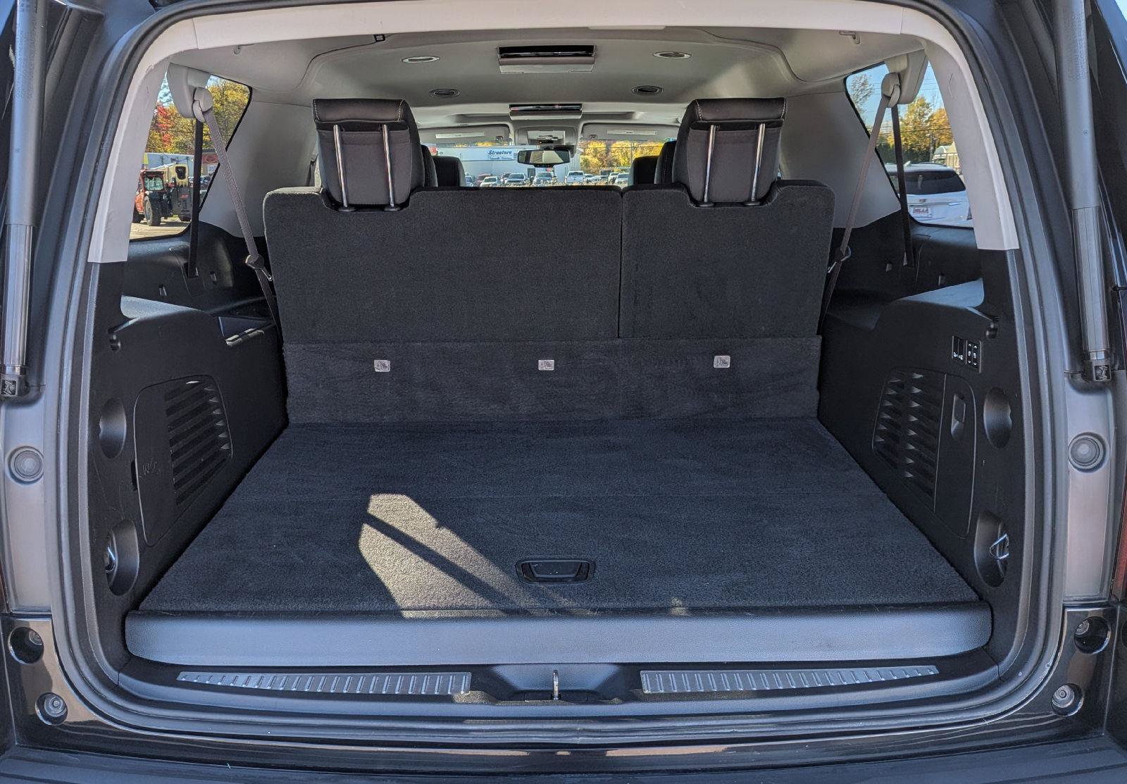Used 2016 Chevrolet Suburban LTZ AWD/4WD image 10