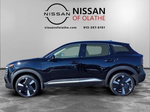 Certified 2025 Nissan Kicks SR w/ Interior Electronics Package image 18