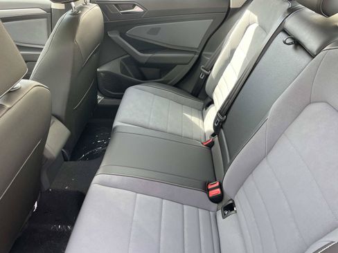 New 2026 Volkswagen Jetta SE FWD image 25